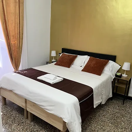 Gold Guest house 3*